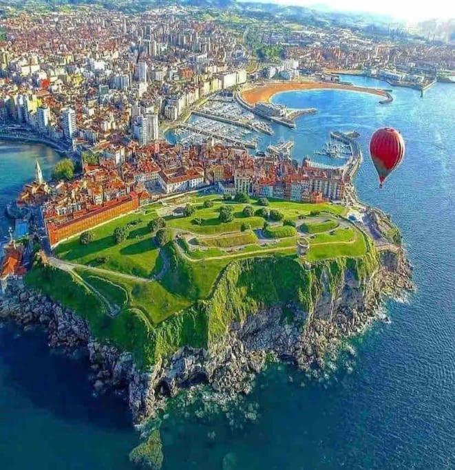Apartamento Gijon Arena, Con Aparcamiento Bagian luar foto