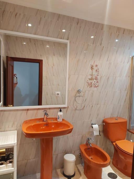 Apartamento Gijon Arena, Con Aparcamiento Bagian luar foto