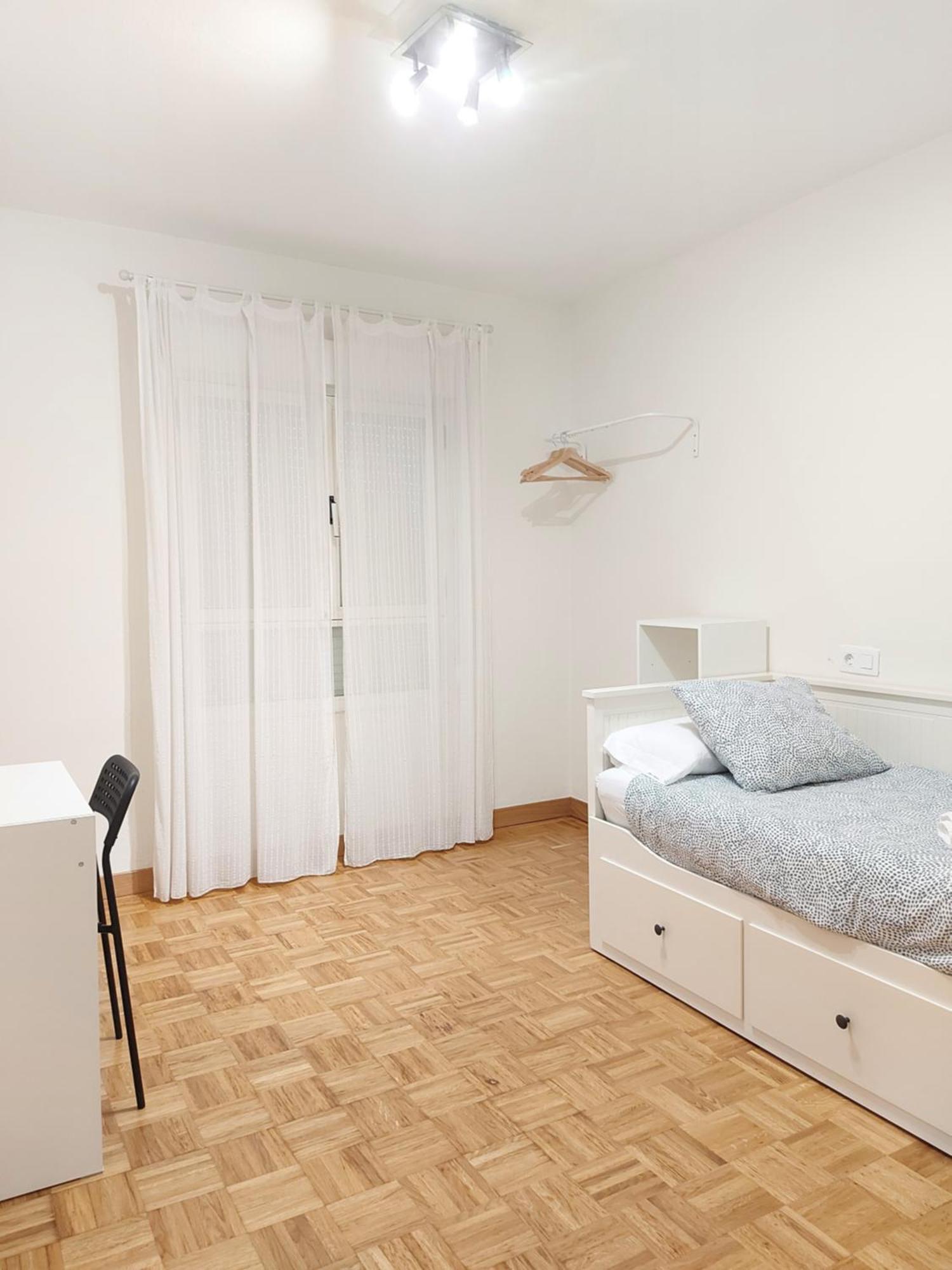 Apartamento Gijon Arena, Con Aparcamiento Bagian luar foto